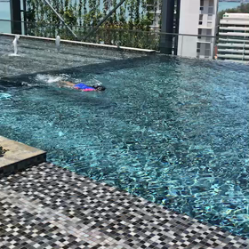 またプールの画像