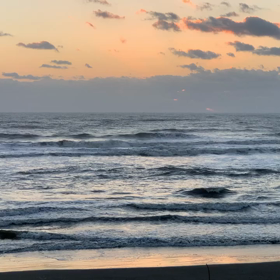 10月21日千葉北、東浪見の朝の波の画像