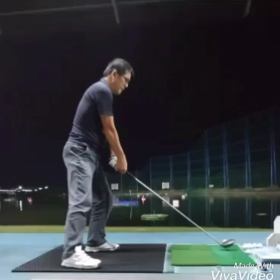 ドライバーと3ウッドを打ち込む！の画像