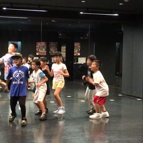 ٩(^‿^)۶なんだ！なんだ！の画像