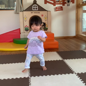 1人で歩けるよ♪  ひよこ組の画像