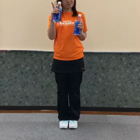 動画　ペットボトルで二の腕引き締めの画像