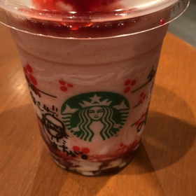 スターバックス  クリスマスストロベリーケーキフラペチーノの画像