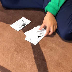 ト音記号とヘ音記号の画像