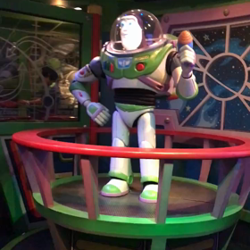 バスライトイヤーの画像