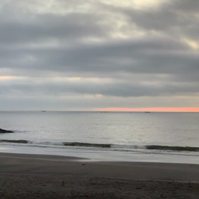 8月26日千葉北、東浪見の朝の波の画像