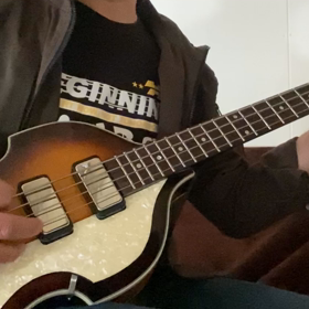 明日ではおそすぎる　ベ  ースの画像