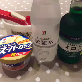 クリームソーダの画像