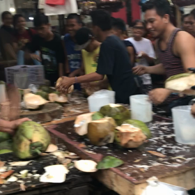 ココナッツジュースを買うの巻の画像