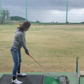 打ちっぱなしの画像