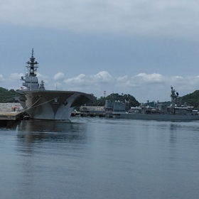 JR横須賀駅前からの画像