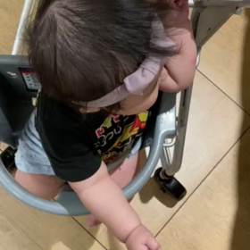 9ヶ月ベビー、スーパーでカートデビューの画像