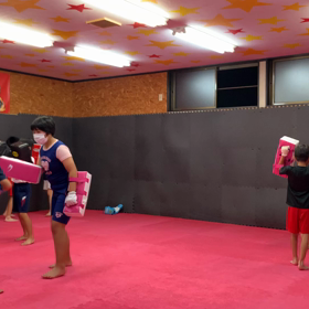 自分に合わせたメニューで格闘技の画像