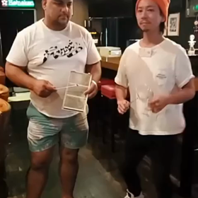 今日は定休日です✌️の画像