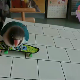 ジュラのスケボー動画の画像