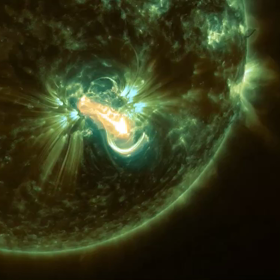 太陽フレアの画像