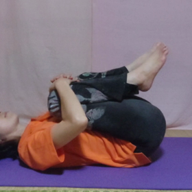 腰を緩めてスッと起きるの画像