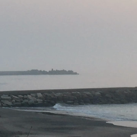 3月29日千葉北、東浪見の朝の波の画像