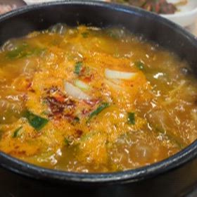 お店では食べられなかったけど！高級車で食べれました♪の動画