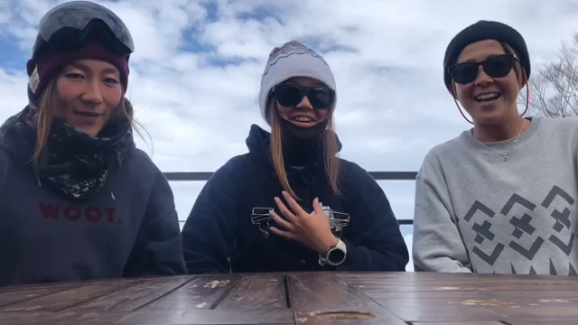 月山でスノーボードの記事動画