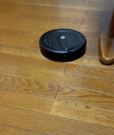 ダイソーのロボット掃除機の記事動画