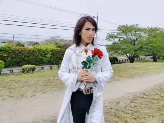 王子の日常　公園でお戯れの記事動画