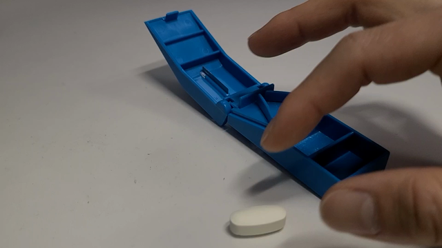 ピルカッターの使用方法を動画で紹介！【錠剤の大きさ比較画像あり】の記事動画