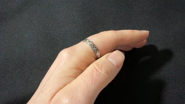 仕事中つい手がそわそわしちゃう対策。これに落ち着いた！の記事動画