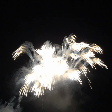Belle神宮花火大会鑑賞！の記事動画
