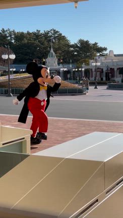 お泊まりディズニー、ほぼエントリー当選で幸せいっぱいでいったんホテルへかえります、なぜ？^ ^の記事動画