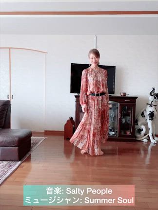 60代ファッション。ZARAのワンピースでZARAパトロール♪（グレーヘアヘ移行中）の記事動画