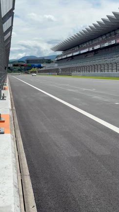 ロードバイクで富士スピードウェイの記事動画