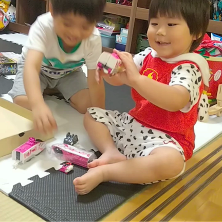 男の子だってキティにメロメロの記事動画