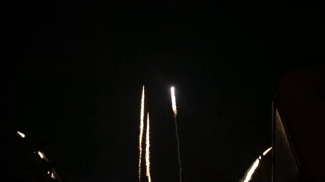 花火大会とご当地バーガー♡の記事動画