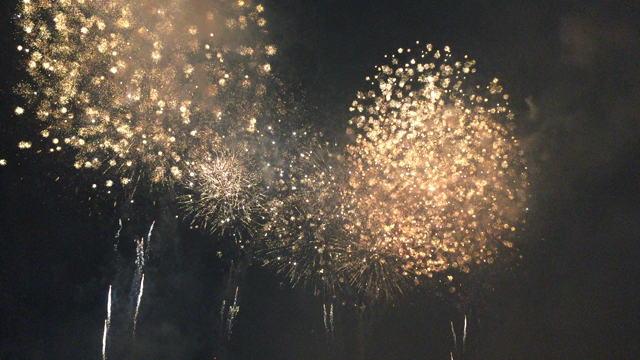 足立の花火大会7月18日の記事動画