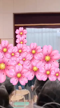 卒業式でピアノを弾いた生徒さんよりの記事動画