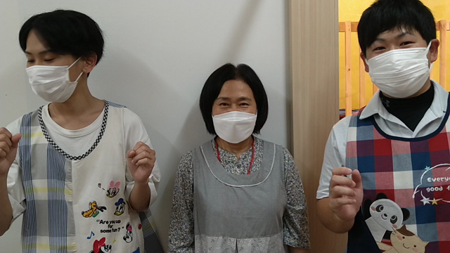 先生の紹介で〜す。の記事動画