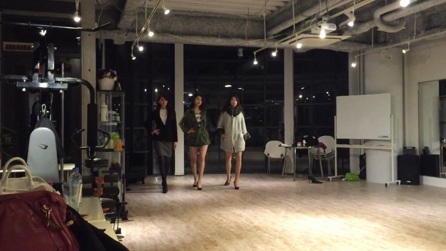 モデルクラス♪ プロモデルレッスンの記事動画