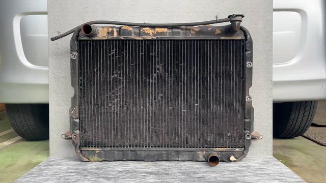 トヨタ：ランドクルーザー [FJ60V] 用ラジエーターの記事動画
