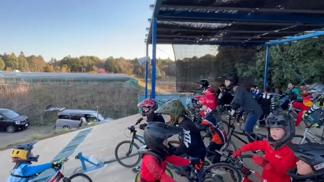 アラフォー主婦が全力BMX練習する動画。の記事動画