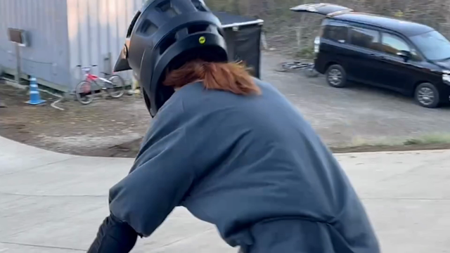 アラフォー主婦が全力BMX練習する動画。の記事動画