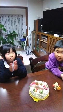 今日は楽しいひな祭り（3/3）の記事動画