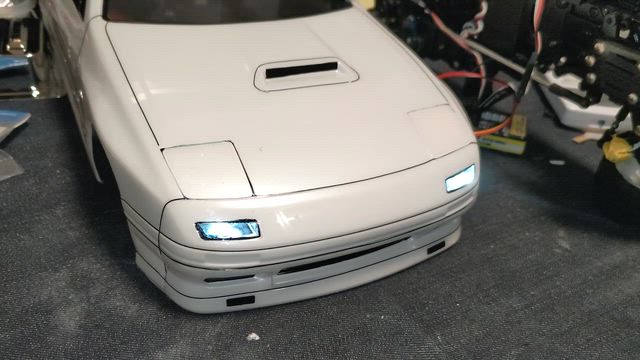 Pandora FC3S 作成中 リトラ開閉の記事動画