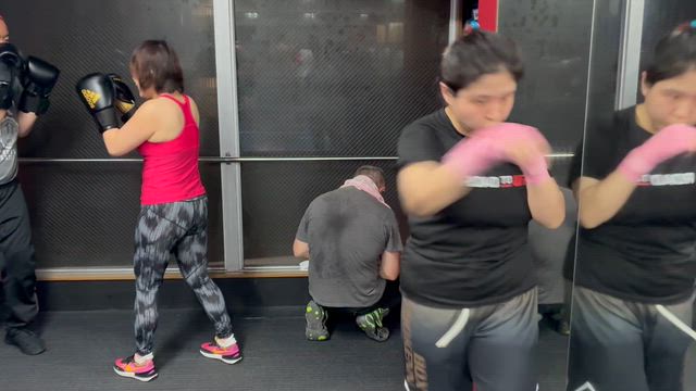板橋区　ボクシングジム　女性の方々もダイエットに夢中！の記事動画
