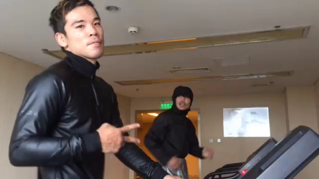 北京の片隅でCOSPLAYの記事動画