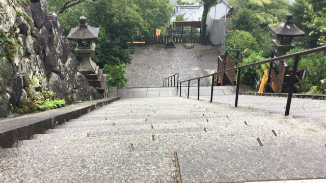 階段の先には・・・❹の記事動画