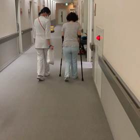 両側人工股関節置換術 術後13日目 2019年7月17日の画像