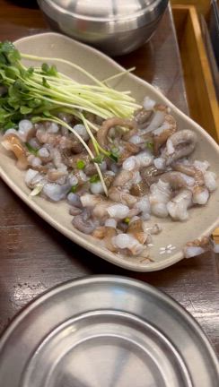 ネイル商材を求めて韓国に行ってきた！実際は食べてばっかの旅の記事動画