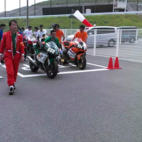 8耐久の画像