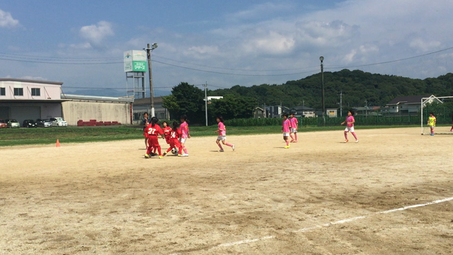 女の子が頑張りますの記事動画